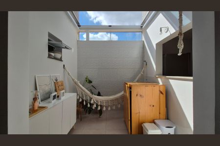 Apartamento à venda com 38m², 2 quartos e 1 vagaArea de serviço