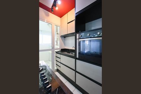 Cozinha de apartamento para alugar com 2 quartos, 52m² em Jardim Monte Alegre, Taboão da Serra