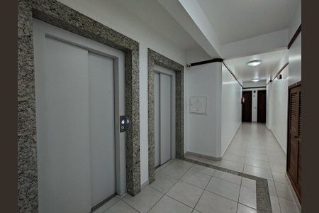 Apartamento para alugar com 60m², 2 quartos e 1 vagaElevador