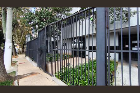 Apartamento para alugar com 55m², 1 quarto e 1 vagaFachada + Plaquinha