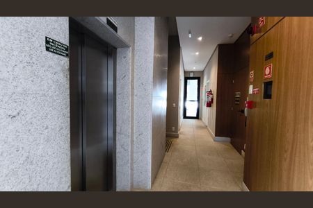 Apartamento para alugar com 55m², 1 quarto e 1 vagaElevadores