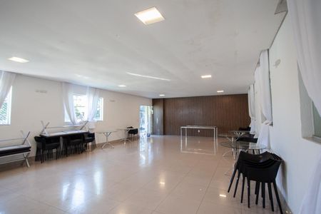 Apartamento à venda com 57m², 2 quartos e 2 vagasÁrea comum - Salão de festas