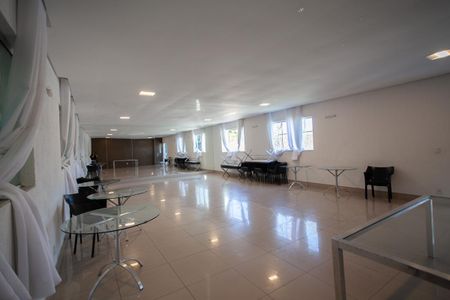 Apartamento à venda com 57m², 2 quartos e 2 vagasÁrea comum - Salão de festas