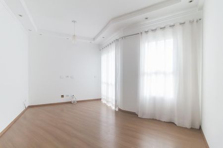 Sala de apartamento para alugar com 2 quartos, 60m² em Loteamento Mogilar, Mogi das Cruzes