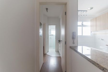 Corredor de apartamento para alugar com 2 quartos, 60m² em Loteamento Mogilar, Mogi das Cruzes