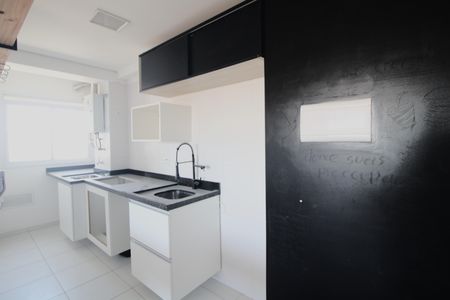 Cozinha de apartamento para alugar com 3 quartos, 53m² em Socorro, São Paulo