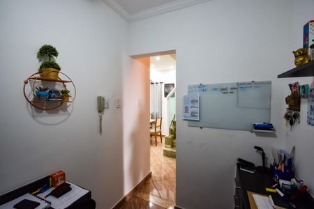 Casa de condomínio à venda com 132m², 3 quartos e 4 vagasEscritório