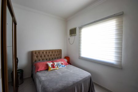 Casa de condomínio à venda com 132m², 3 quartos e 4 vagasQuarto 1