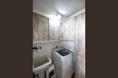 Casa de condomínio à venda com 132m², 3 quartos e 4 vagasÁrea de Serviço