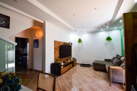 Casa de condomínio à venda com 132m², 3 quartos e 4 vagasSala