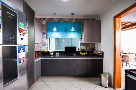 Casa de condomínio à venda com 132m², 3 quartos e 4 vagasCozinha