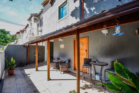 Casa de condomínio à venda com 132m², 3 quartos e 4 vagasÁrea comum