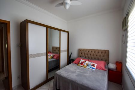 Casa de condomínio à venda com 132m², 3 quartos e 4 vagasQuarto 1