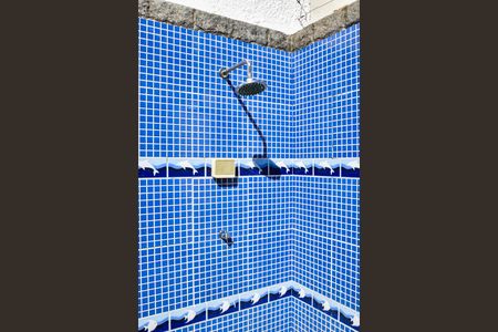 Casa de condomínio à venda com 132m², 3 quartos e 4 vagasÁrea comum - Piscina