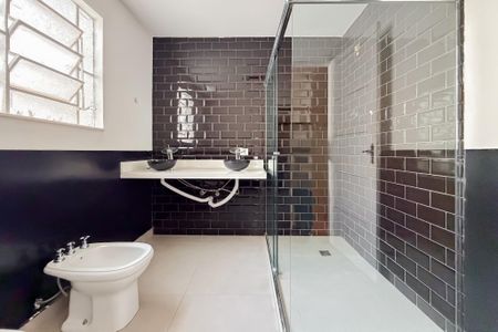 Casa para alugar com 350m², 3 quartos e 4 vagasBanheiro Social