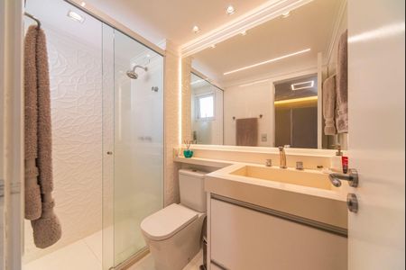 Apartamento à venda com 82m², 3 quartos e 2 vagas Apartamento à venda com 82m², 3 quartos e 2 vagasBanheiro da Suíte