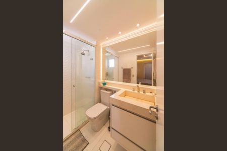 Apartamento à venda com 82m², 3 quartos e 2 vagas Apartamento à venda com 82m², 3 quartos e 2 vagasBanheiro da Suíte