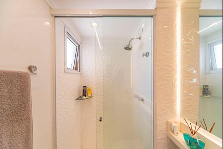 Apartamento à venda com 82m², 3 quartos e 2 vagas Apartamento à venda com 82m², 3 quartos e 2 vagasBanheiro da Suíte