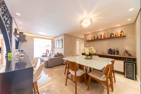 Apartamento à venda com 82m², 3 quartos e 2 vagas Apartamento à venda com 82m², 3 quartos e 2 vagasSala
