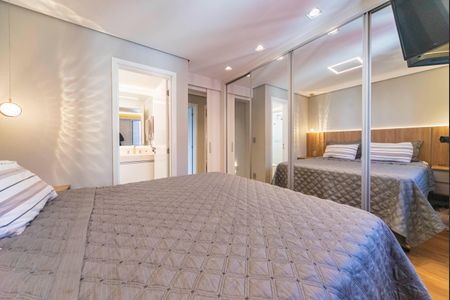 Apartamento à venda com 82m², 3 quartos e 2 vagas Apartamento à venda com 82m², 3 quartos e 2 vagasSuíte