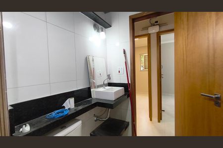 Apartamento para alugar com 72m², 3 quartos e sem vagaBanheiro