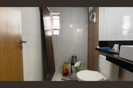 Apartamento para alugar com 72m², 3 quartos e sem vagaBanheiro