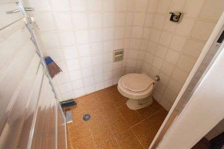 Casa à venda com 180m², 3 quartos e 1 vagaBanheiro de Serviço