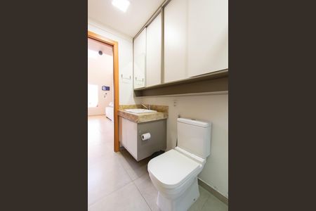 Casa para alugar com 112m², 2 quartos e 4 vagas Casa para alugar com 112m², 2 quartos e 4 vagasBanheiro