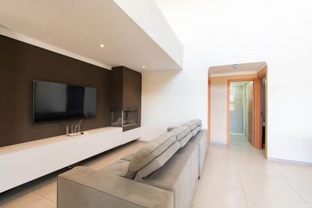 Casa para alugar com 112m², 2 quartos e 4 vagas Casa para alugar com 112m², 2 quartos e 4 vagasSala