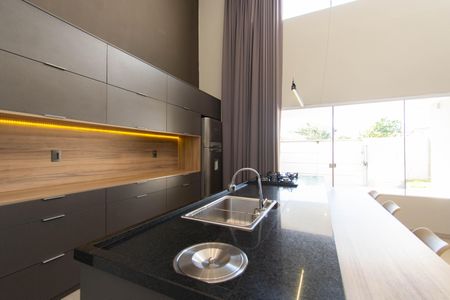 Casa para alugar com 112m², 2 quartos e 4 vagas Casa para alugar com 112m², 2 quartos e 4 vagasCozinha