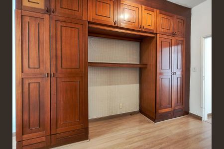 Apartamento para alugar com 70m², 2 quartos e 1 vagaQuarto 2