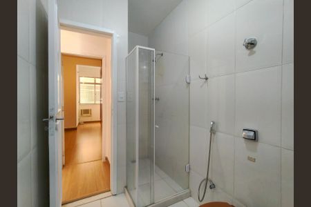 Apartamento para alugar com 70m², 2 quartos e 1 vagaBanheiro Corredor
