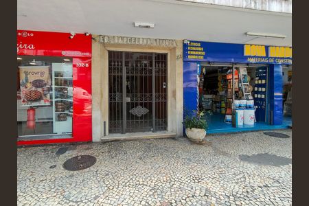 Apartamento para alugar com 70m², 2 quartos e 1 vagaFachada e portaria