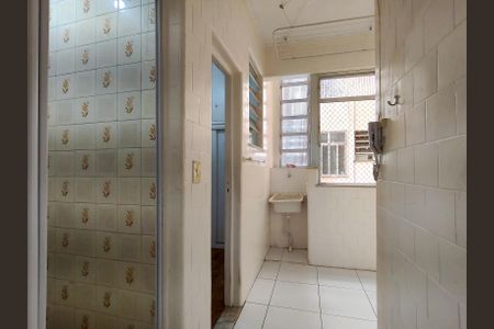 Apartamento para alugar com 70m², 2 quartos e 1 vagaÁrea de Serviço