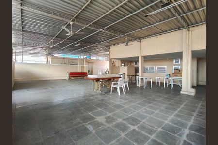 Apartamento para alugar com 70m², 2 quartos e 1 vagaÁrea comum - Salão de festas