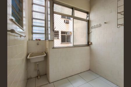 Apartamento para alugar com 70m², 2 quartos e 1 vagaÁrea de Serviço