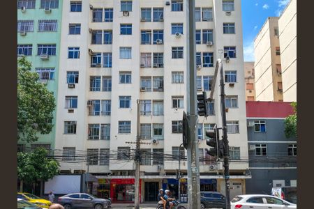 Apartamento para alugar com 70m², 2 quartos e 1 vagaFachada e portaria