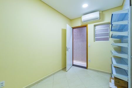 Casa para alugar com 420m², 8 quartos e 4 vagas Casa para alugar com 420m², 8 quartos e 4 vagasQuarto 5