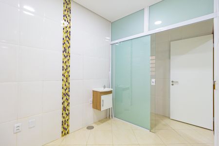 Casa para alugar com 420m², 8 quartos e 4 vagas Casa para alugar com 420m², 8 quartos e 4 vagasQuarto 2r Inferior