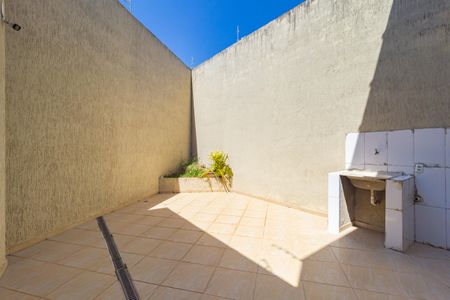 Casa para alugar com 420m², 8 quartos e 4 vagas Casa para alugar com 420m², 8 quartos e 4 vagasÁrea de Serviço 3