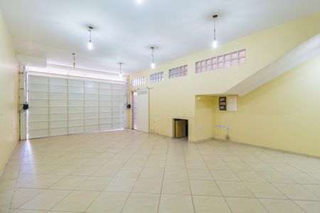 Casa para alugar com 420m², 8 quartos e 4 vagas Casa para alugar com 420m², 8 quartos e 4 vagasGaragem