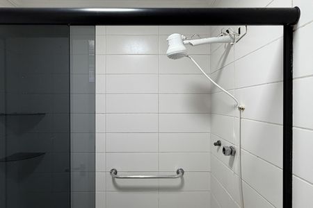 Banheiro de apartamento para alugar com 1 quarto, 52m² em José Menino, Santos