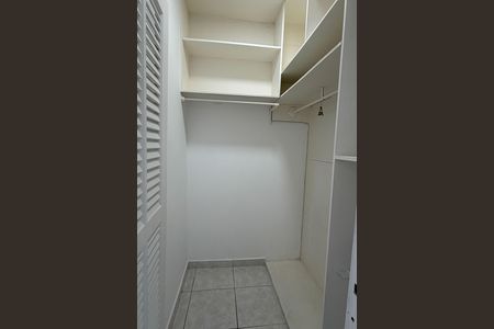 Apartamento para alugar com 52m², 1 quarto e sem vagaCloset