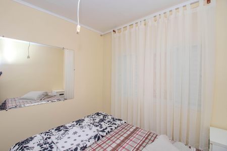 Casa para alugar com 120m², 2 quartos e 2 vagasQuarto 2