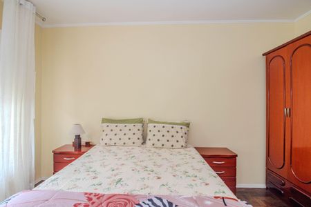 Casa para alugar com 120m², 2 quartos e 2 vagasQuarto 1