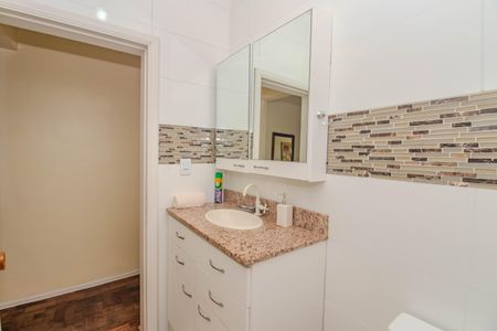 Casa para alugar com 120m², 2 quartos e 2 vagasBanheiro Social