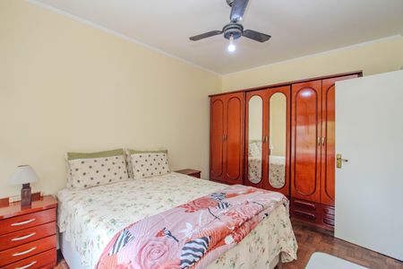 Casa para alugar com 120m², 2 quartos e 2 vagasQuarto 1