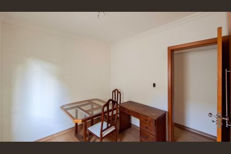 Apartamento à venda com 180m², 4 quartos e 3 vagas Apartamento à venda com 180m², 4 quartos e 3 vagasSuíte 2