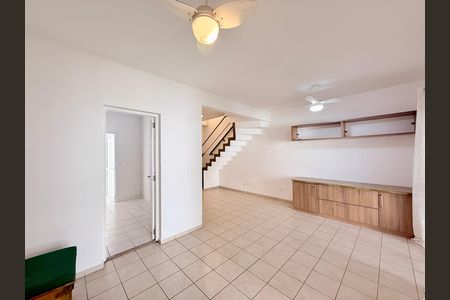 Sala  de casa de condomínio para alugar com 3 quartos, 145m² em Jardim Novo Santo Amaro, São Paulo