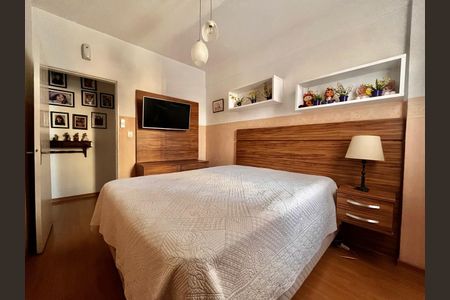 Apartamento à venda com 69m², 2 quartos e 1 vagaQuarto 2